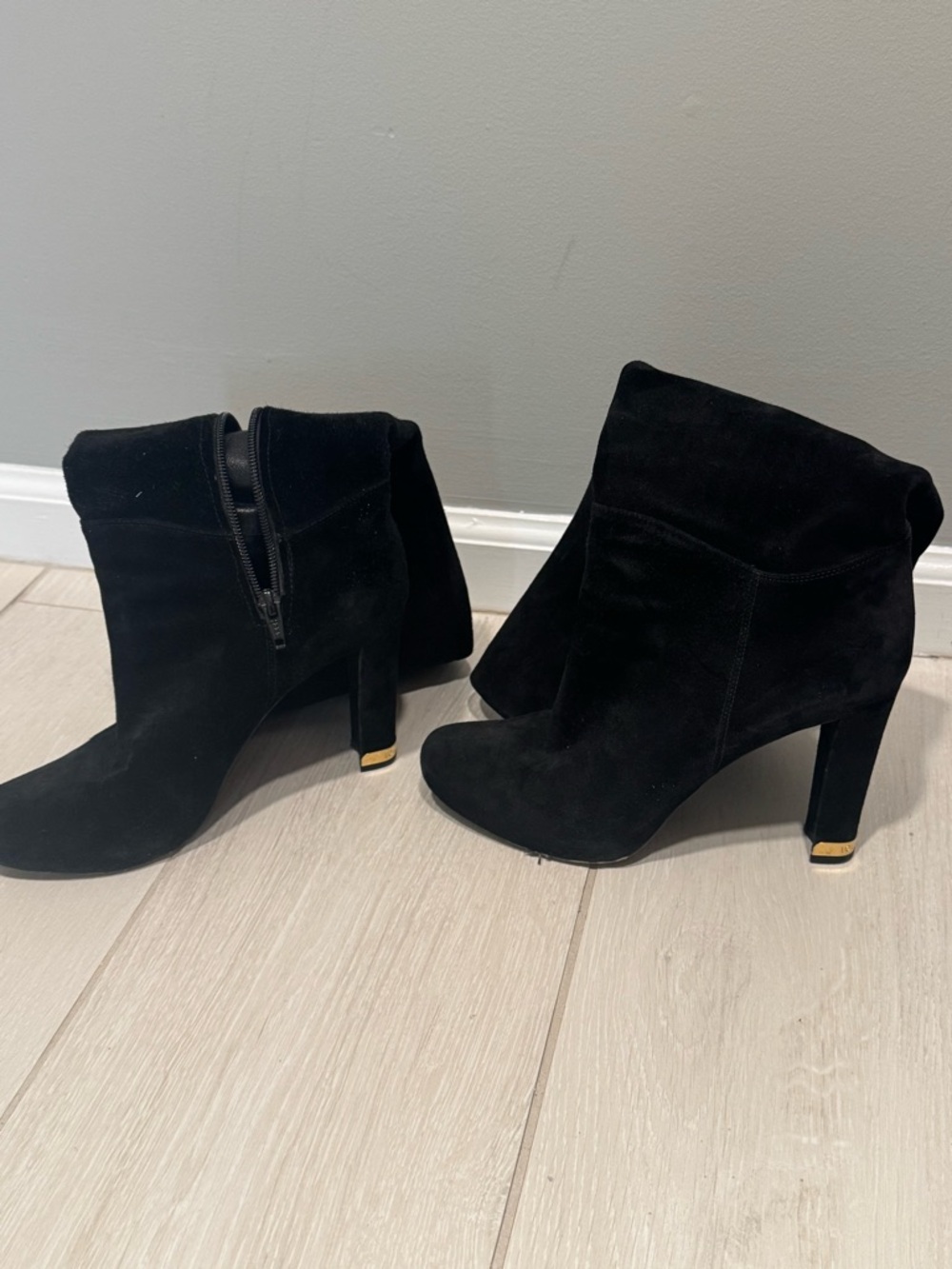 Louis Vuitton - Black Suede High-Heel Ankle Boots with Gold Heel Size 37